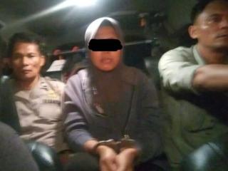 Seorang Ibu Tega Melempar Putranya ke Dalam Parit Hingga Tewas